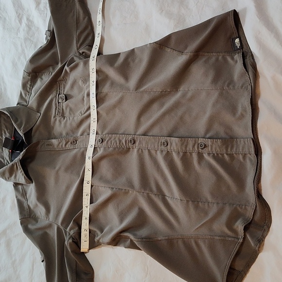 The North Face Button Up Collar Olive Green Khaki Short Sleeve Shirt Medium - Picture 8 of 12